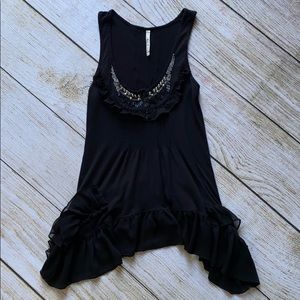 Willow & Clay Ruffled Tank